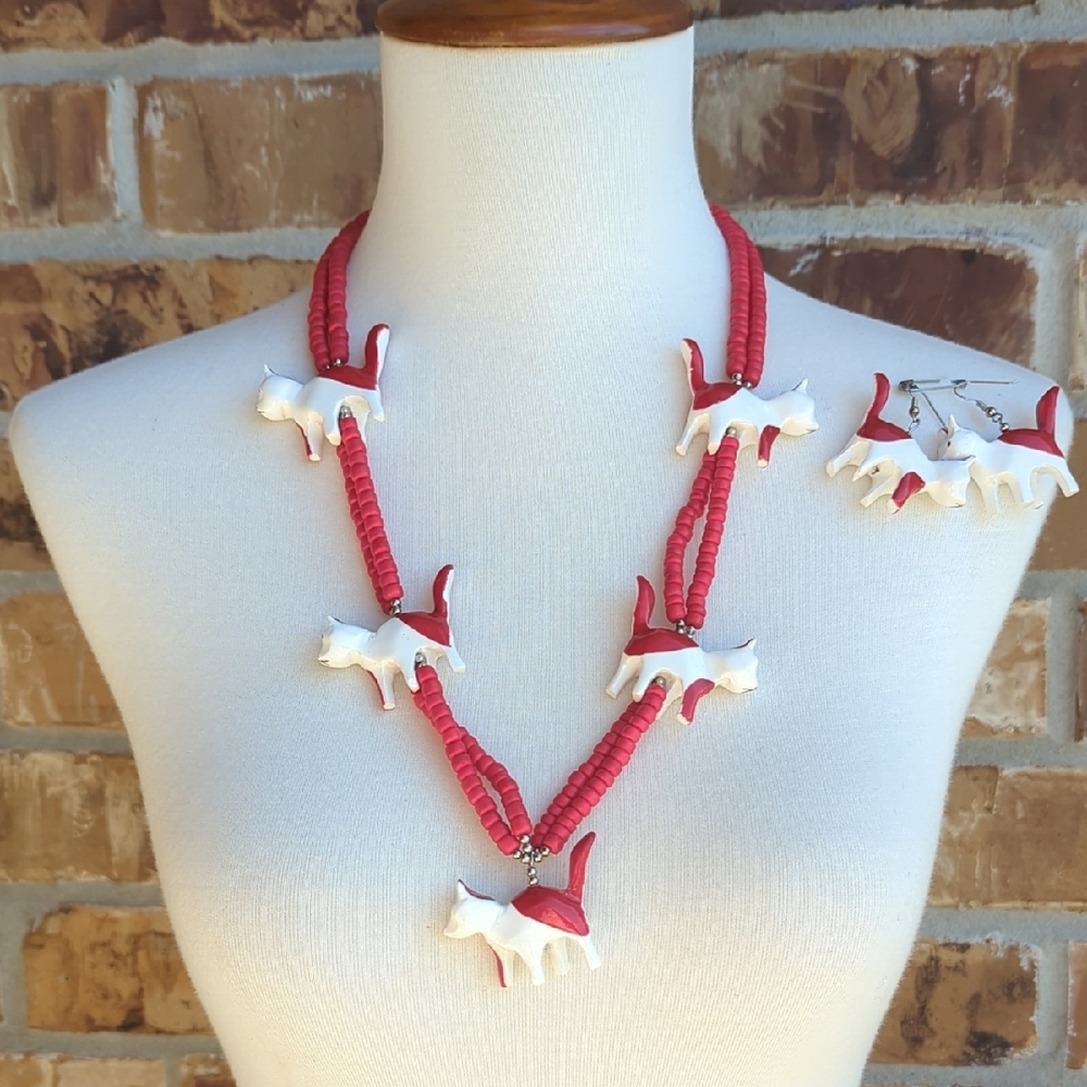 Hand Crafted Red and White Cat Necklace Set